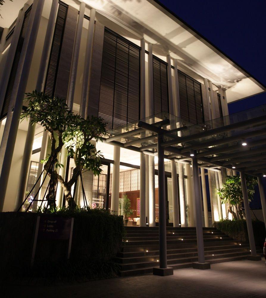 Premier Place Surabaya Airport Сидоарджо Екстериор снимка